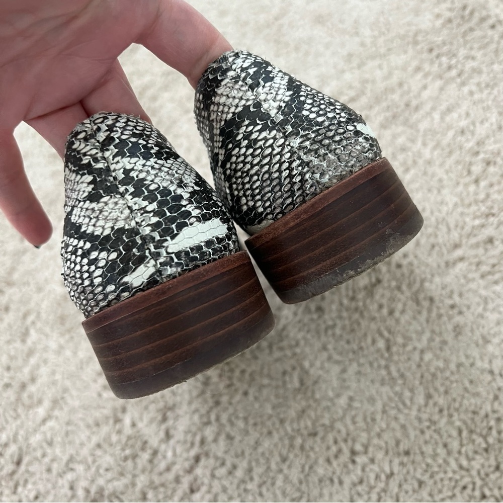 Madewell The Frances Loafer Women’s 5.5 Stamped Snakeskin Heel Animal Gray - Picture 6 of 10